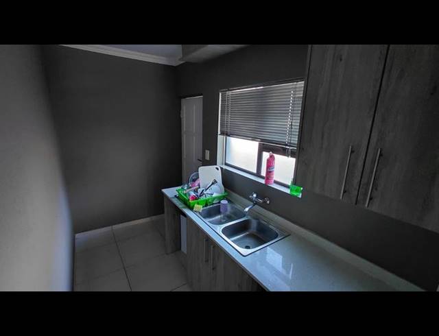 3 BEDROOM HOUSE FOR SALE IN BRACKENHURST